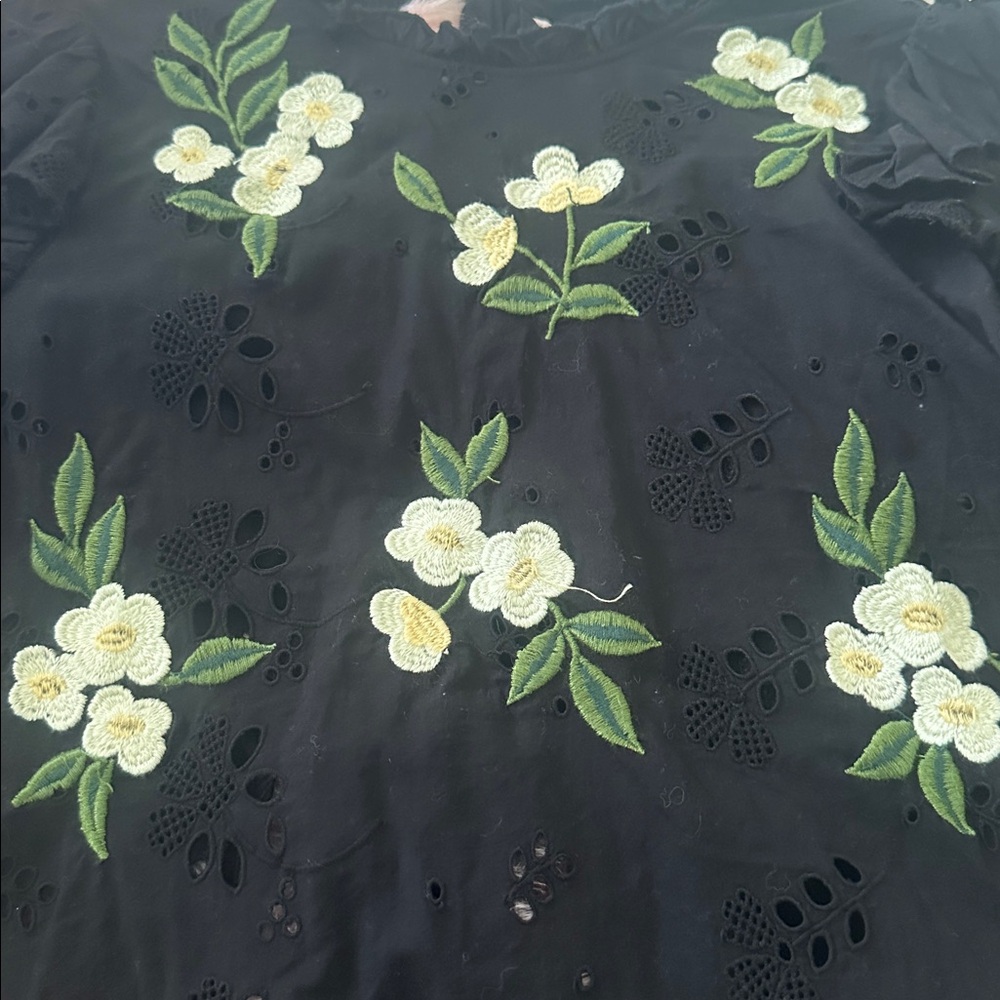 Floral Embroidered Cotton Top - Picture 2 of 6